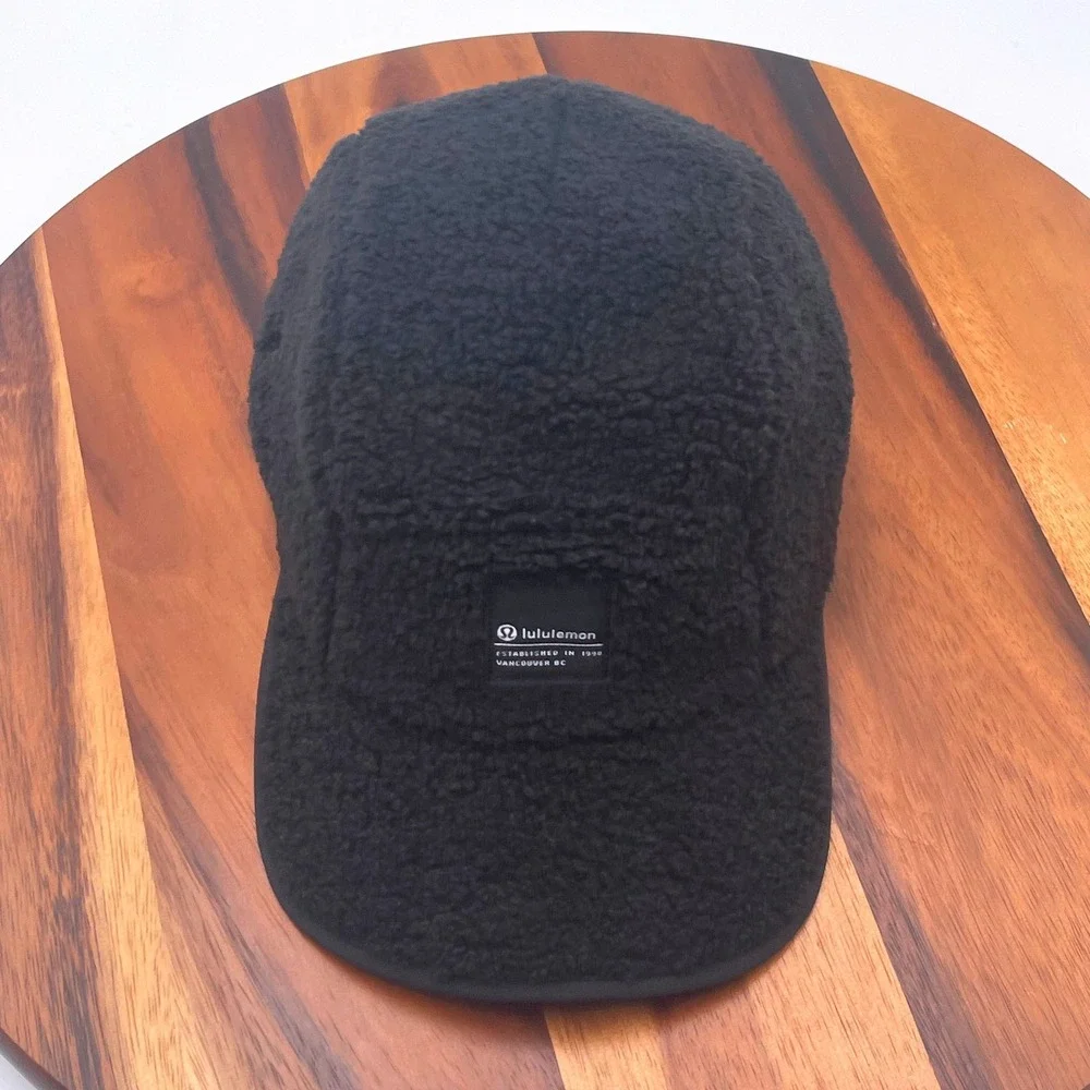 Lululemon Black Fleece 5-Panel Hat Adjustable Sherpa Mesh Lined Cap S/M